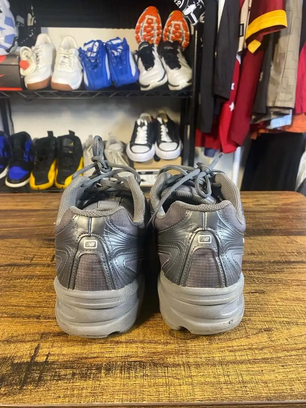 New Balance 740 Unisex Sneakers in Grey/Silver Metallic